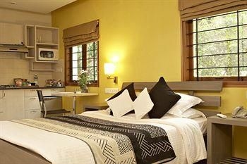 Red Carpet Residence1