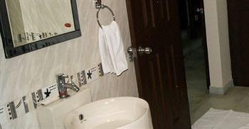 Hill View Guest House Gachibowli1