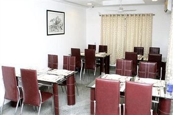 Uno The Business Hotel4
