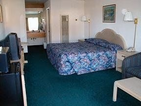 Rodeway Inn1