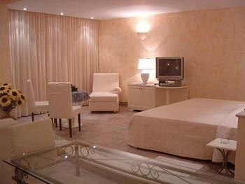 Costa Brada Luxury Resort4