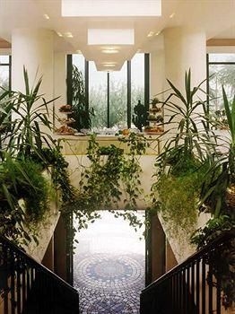 Hotel Amba4