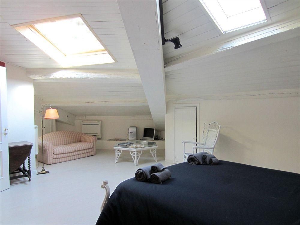 Temporary House - Independent House3