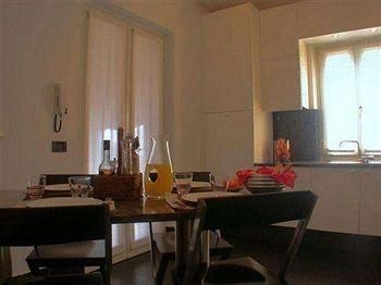 Villa Niccolo Apartments0