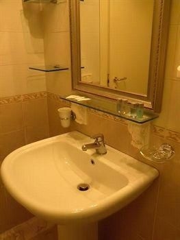 Regina Margherita Hotel4