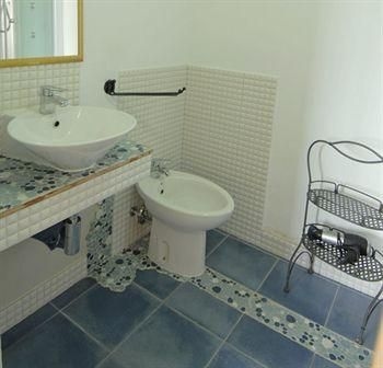 Bed & Breakfast Nughe'e'Oro0
