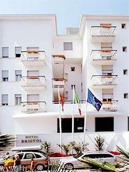 Hotel Bristol1