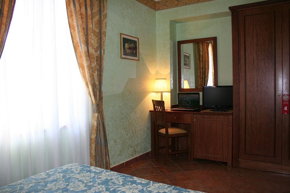 Ristorante Hotel Squarciarelli0