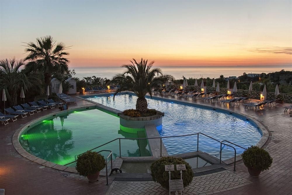 โรงแรมพาราดีโซ แตร์เม (Hotel Paradiso Terme)2