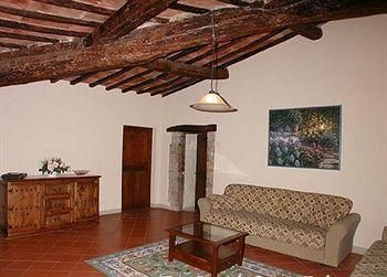 Borgo Montefolchi3