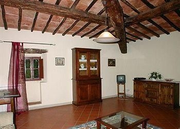 Borgo Montefolchi2