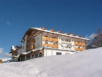 Hotel Cristallo0