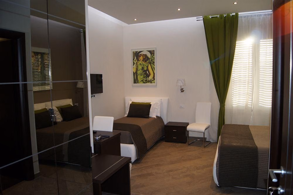 Mia Suites0