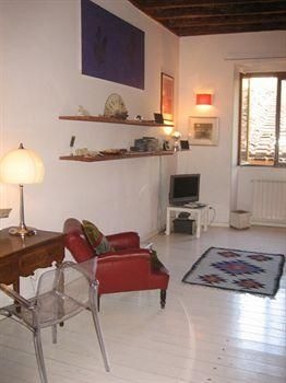 Portico D'Ottavia Luxury & Home Philosophy3