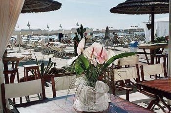 Hotel Condor3