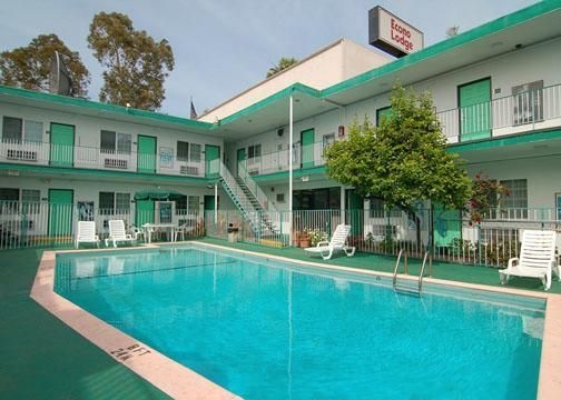 Rodeway Inn4