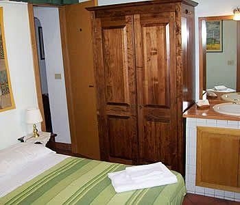 Tomas Bed and Breakfast0