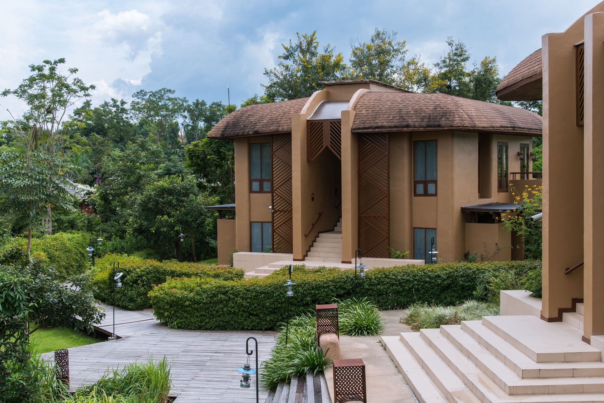มอนทิส รีสอร์ต (Montis Resort)0