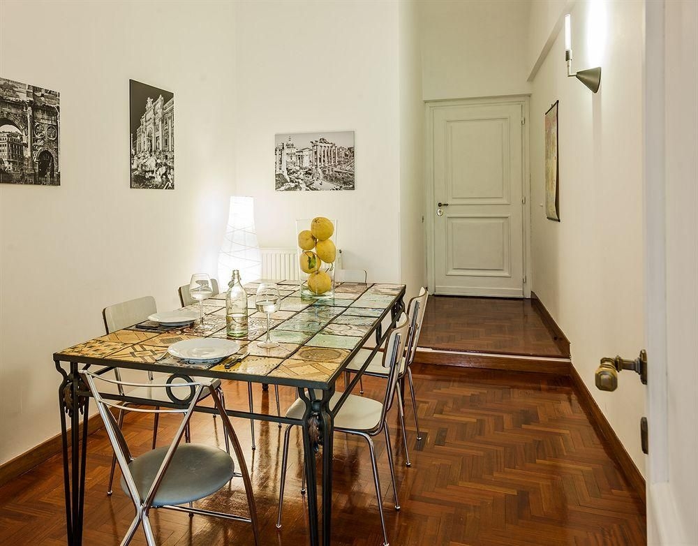 Short Stay Rome Apartments Spanish Steps3
