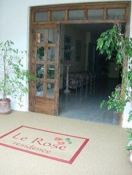 Le Rose1