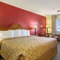 Super 8 Oceanside1