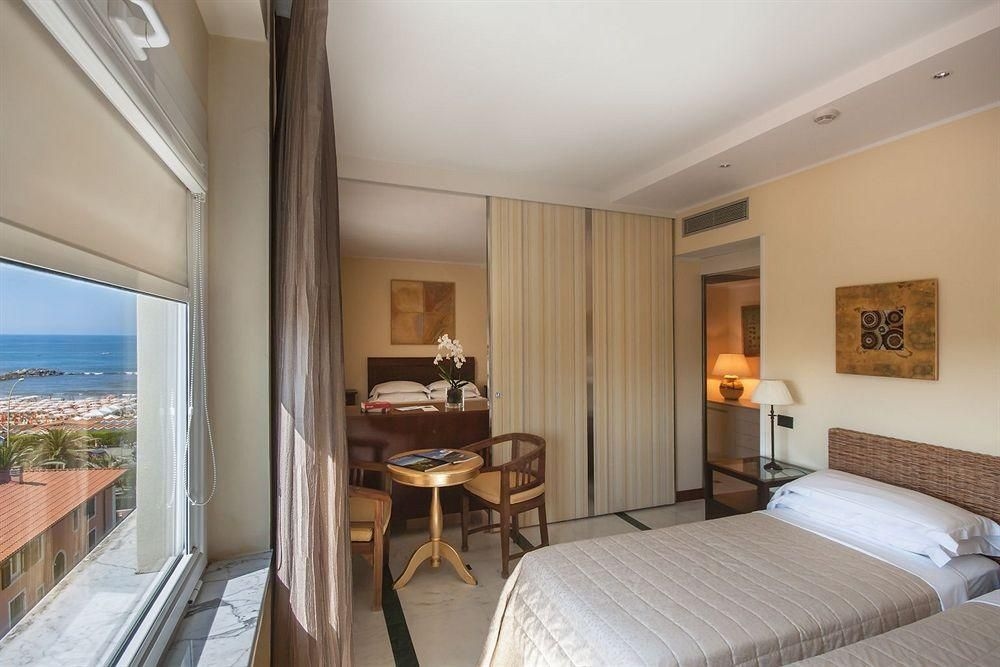 Hotel Excelsior3