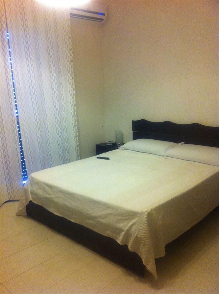 Bed & Breakfast H241