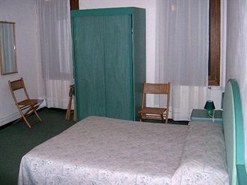 Hotel Astoria3