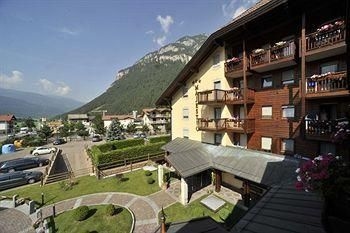 Aparthotel Majestic4