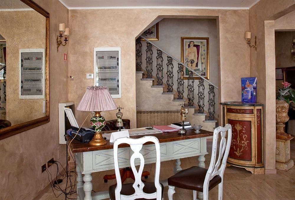 La Petite Maison0