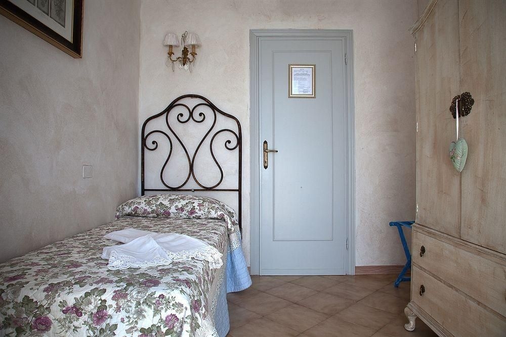 La Petite Maison1