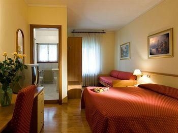 Hotel Montereale3