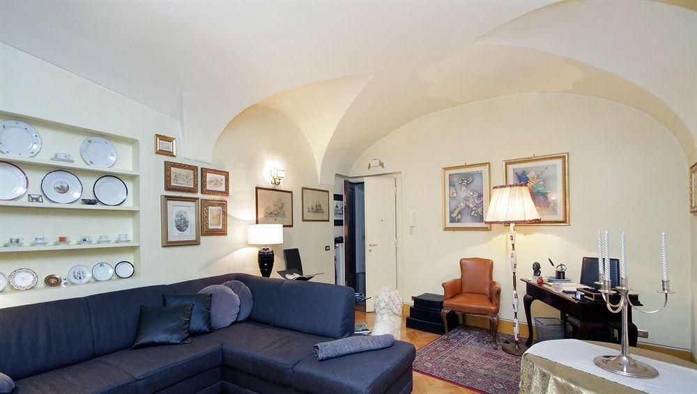 Navona apartments - Caravaggio area3