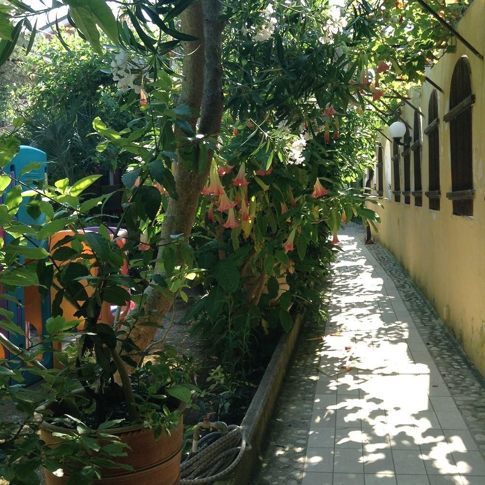 Albergo Residence Villa a Mare2
