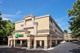 Holiday Inn Express Sacramento Convention Center2