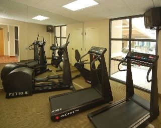 Holiday Inn Express Sacramento Convention Center1