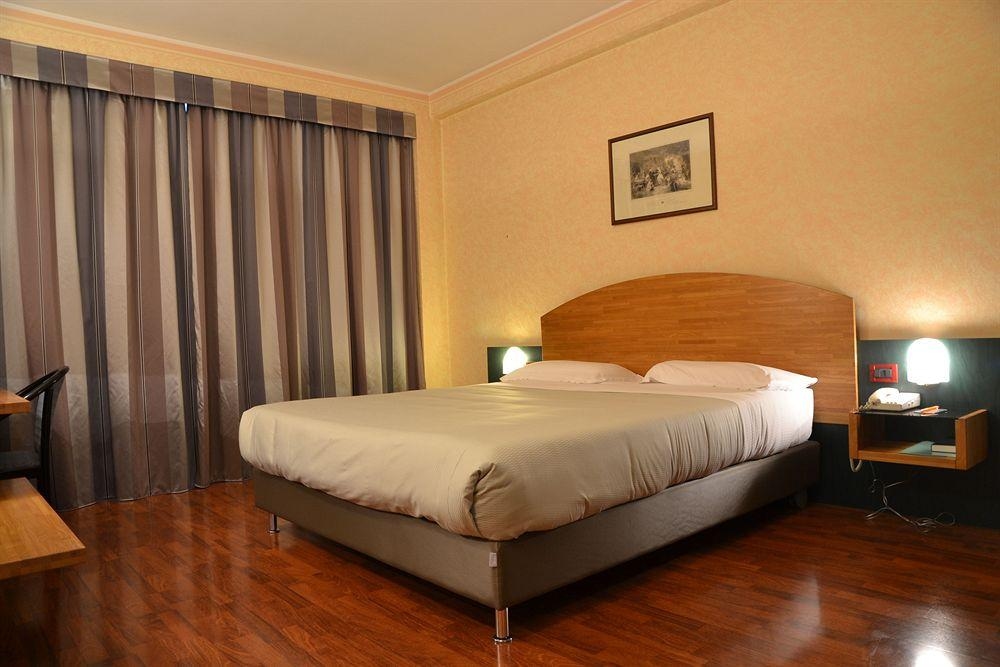 Sun Hotel2