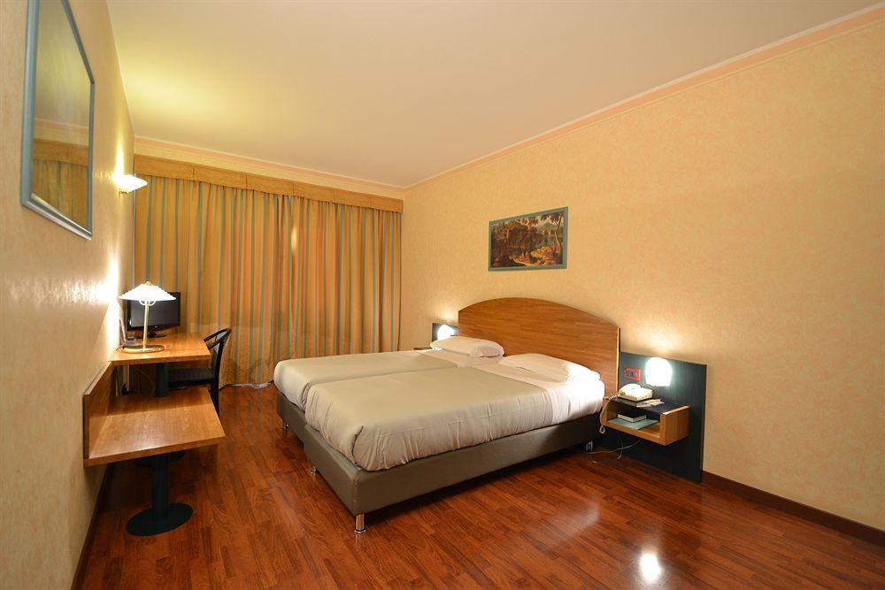 Sun Hotel3
