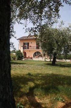 B&B Laura1