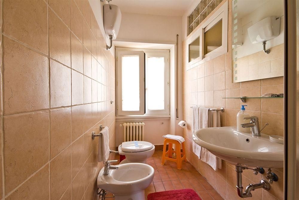 B&B Davila 253