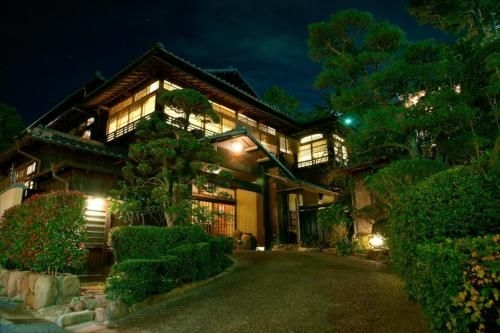 โรงแรมฮานาโกะยาโด (Hotel Hanakoyado)0