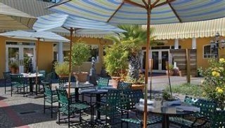San Jose Airport Garden Hotel3