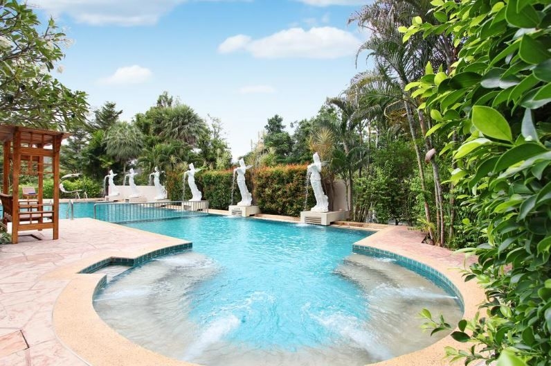 นาน่ารีสอร์ต แก่งกระจาน (Nana Resort Kaengkrachan)4