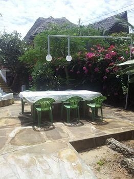 Roundhouse Villa Resort4