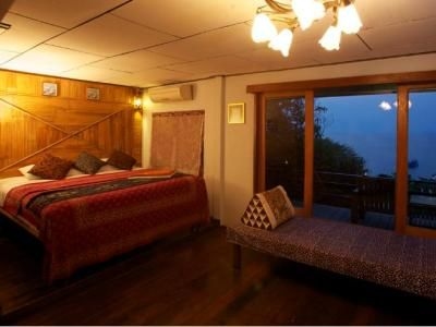 นางยวน ไอส์แลนด์ ไดฟ์ รีสอร์ท (Nangyuan Island Dive Resort)1