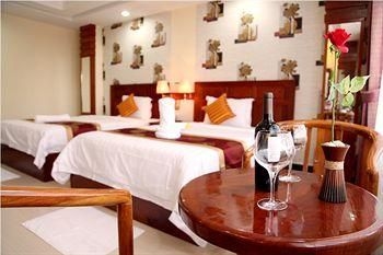 Yolanda Hotel1