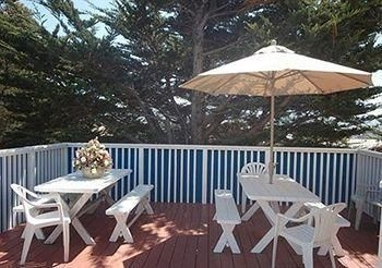Econo Lodge Bay Breeze0