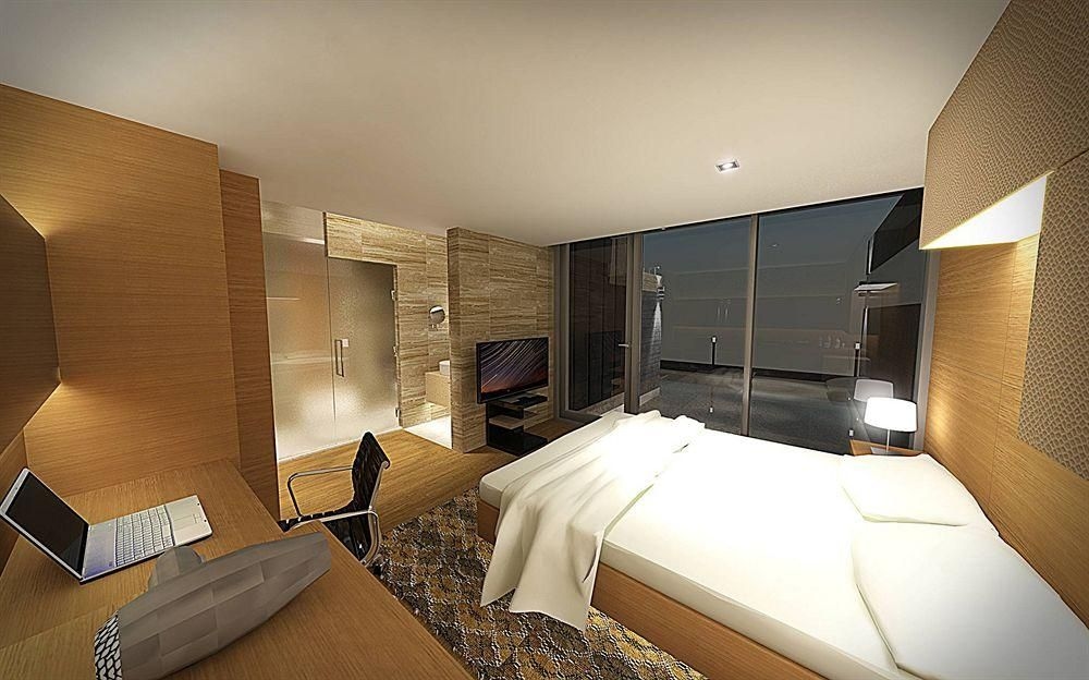 Luston Villa & Hotel4