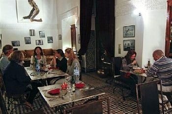 Riad Laaroussa- Guest House1