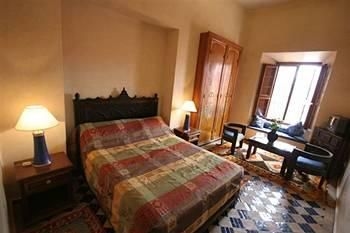 Riad Yasmine0
